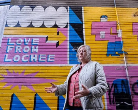 The Scottish Town Rejects Billionaire Provocations, Upholding Community Spirit In Response